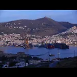 Syros House With View Apartmán *