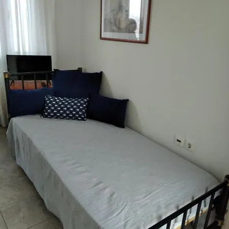 Syros House With View Apartmán